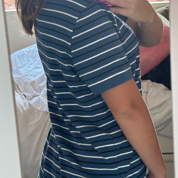 Tommy Hilfiger Men's Navy and White Polo Shirt - Picture 2 of 4